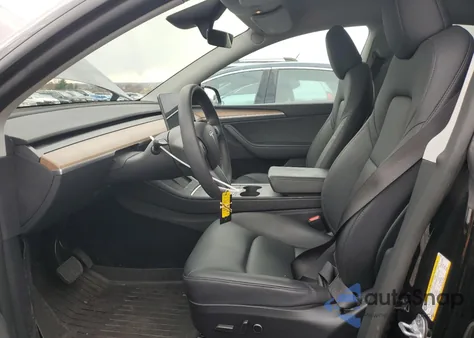 2025 Tesla Model Y from USA, damaged, VIN 7SAYGDEE1SA363065